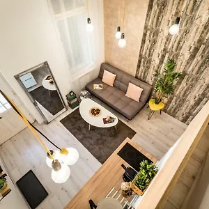 bpr-little-attractico-apartment.inbudapesthotels.com/